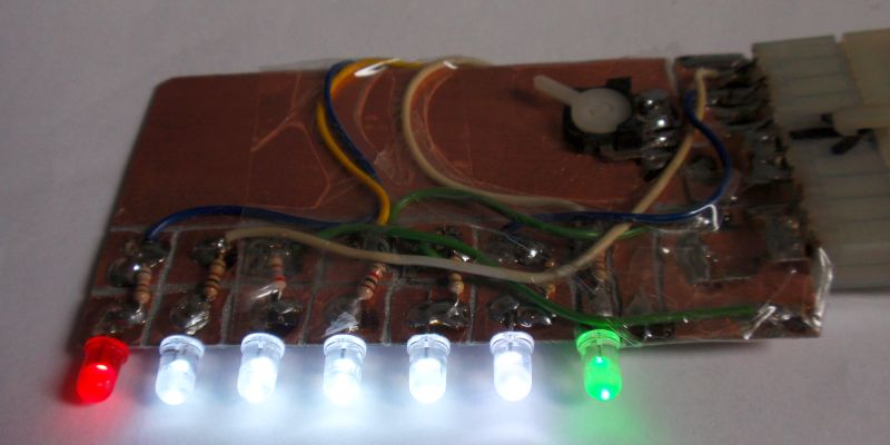 Tester ATX zdrojů se svítícími LED diodami